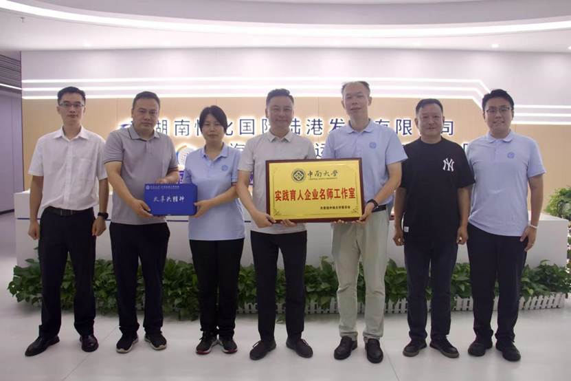 736b95598cbc819338fa339bf5dfefd